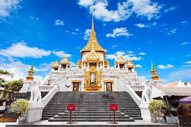 Private Tour to Maeklong Train Market and Floating Market - Shopping and Eating: What to Buy at the Right Stops