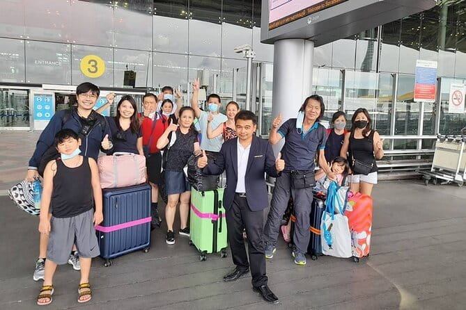 Private Transfer from Pattaya to Don Mueang/Suvarnabhumi Airport - The A/C car experience: comfort plus practical driver service
