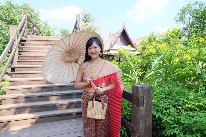 Proposals in Thai Costume with Photoshoot - My Booking Advice: Decide Like a Local (Not Like a Planner)