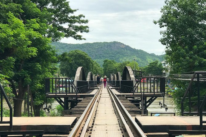 River Kwai Day Tour from Bangkok – History, Scenery & Culture - Lunch at Wang Po station and the short reset before Bangkok