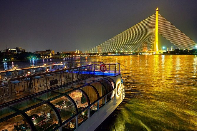 Saffron: A Luxurious Dinner Voyage on the River of Kings - The four-course Thai set dinner, plus petit four