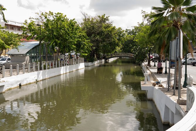 See Bangkok your way with a Personal Private Tour Guide - Golden views and the big gold centerpiece: Wat Saket and Wat Traimit