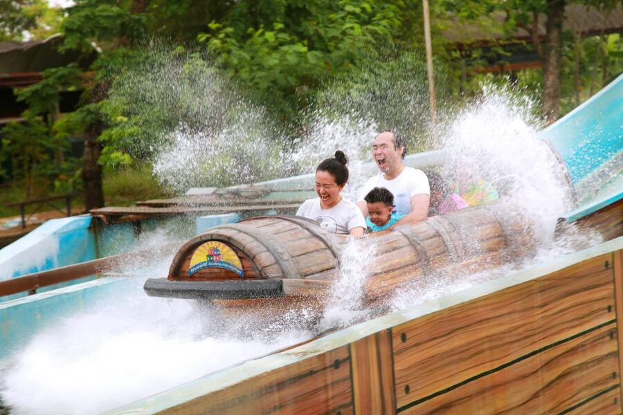 Siam Amazing Park: Water Park Ticket and Buffet Lunch - Ticket rules that actually affect your day: heights, IDs, and what to bring