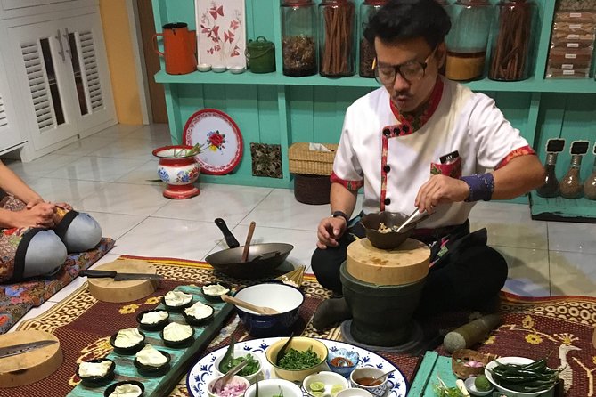 Silom Thai Cooking School with Fresh Market Tour - Who This Thai Cooking Class Suits Best