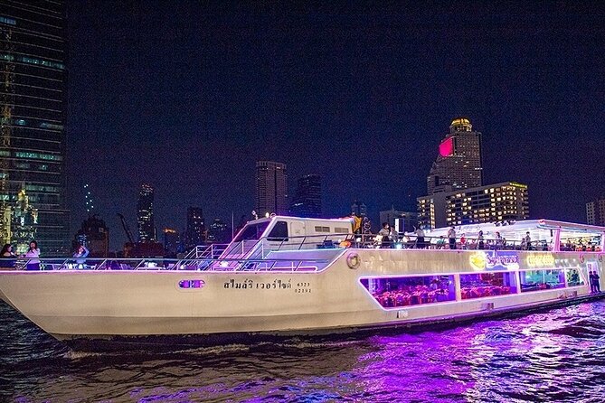 Smile Dinner Cruise Experience: Dining & Live Entertainment - Rain, Umbrellas, and Tide Changes: Small Things That Affect Comfort