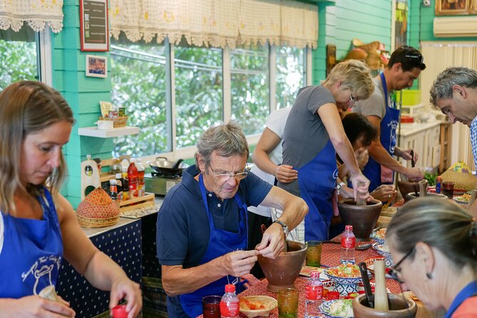 Sompong Thai Cooking School - Timing, group size, and how to fit it into your day