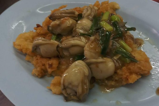 Street Food at China Town - The Pa’jin Cockle Texas Yaowarat stop and the seafood street-food vibe