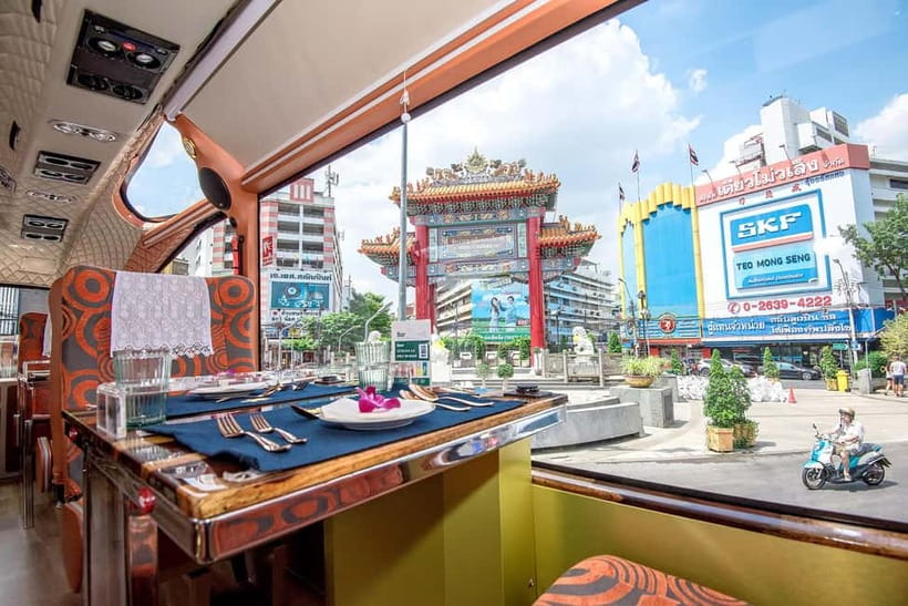 Thai Bus Food Tour Experience in Bangkok - Michelin-Recognized Thai Menus, Full Course, and Service You Don’t Have to Manage