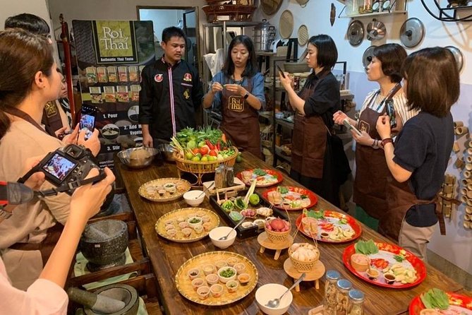 Thai Cooking Class at Tingly Thai Cooking School in Bangkok - Key highlights to look for