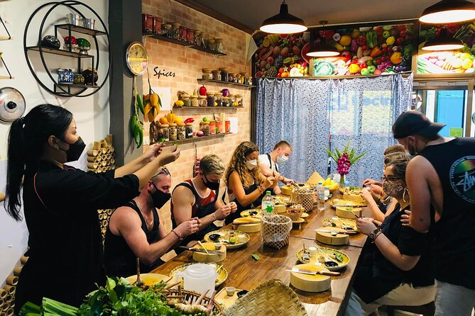 Thai cooking class experience in Bangkok with Tingly Thai cooking school - The morning market tour: why it makes your cooking click