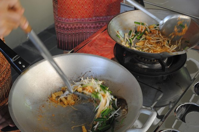 Thai Cooking Class - Herb Garden Walk: Picking the Herbs and Spices