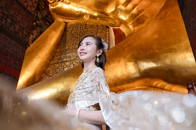 Thai Costume Photography at Wat Arun/Pho Temple: Bangkok - The costume setup: save time by arriving ready