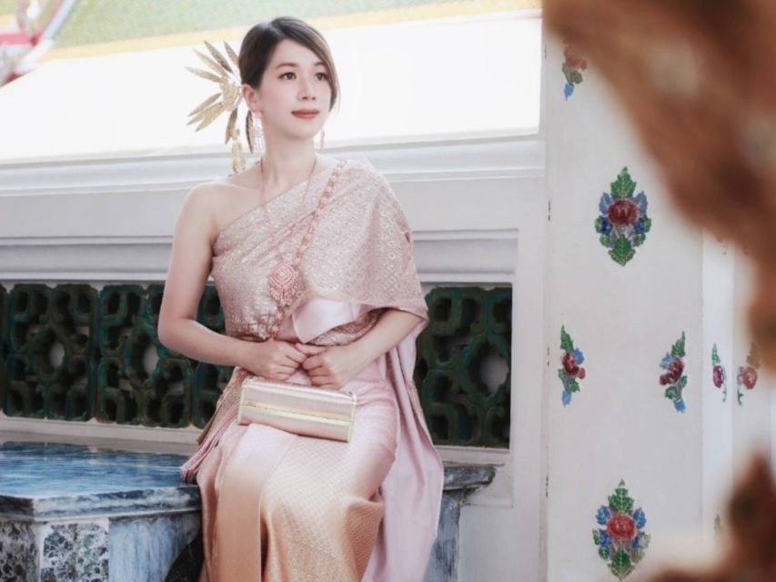 Thai Costume Rental - What you actually get: Thai costumes with accessories (but no hair or makeup)