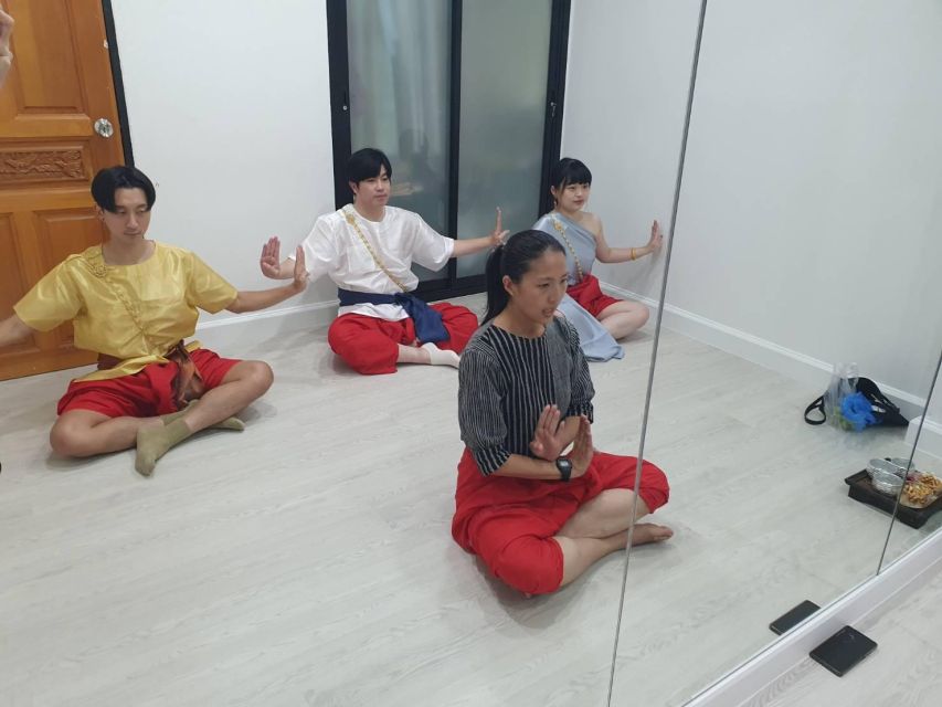 Thai Dance Class - Costume Authenticity and Instructor Care