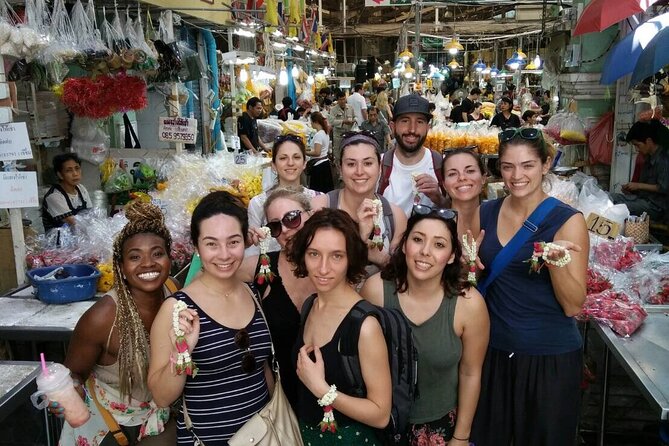 Thai PRIVATE Tour Guide - Temple of Dawn (Wat Arun), river landmarks and 67-meter views