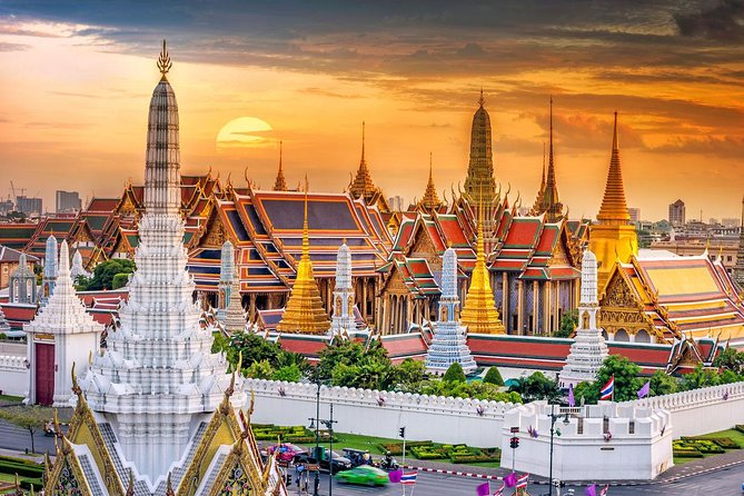 The Best of Bangkok Program Discovery: Half or Full Day Tour - Markets: Floating Market, Chatuchak, Pratunam, and when they fit