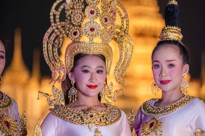 The Newest Luxury 5-Star Bangkok Chao Phraya Dinner Cruise - Live Music and Thai Classical Dance on the Night Schedule