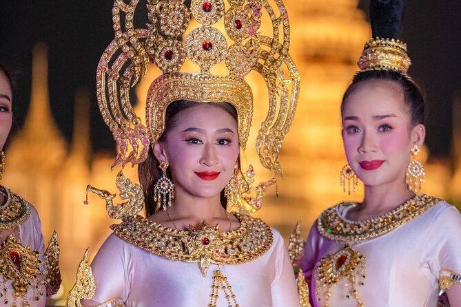 The Newest Luxury 5 Star Bangkok Chaophraya Dinner Cruise - Entertainment that keeps your evening moving, from Thai dance to live music