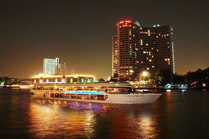 The White Orchid: Chao Phraya Dinner Cruise Experience - Buffet dinner reality check: Thai and international, served at scale