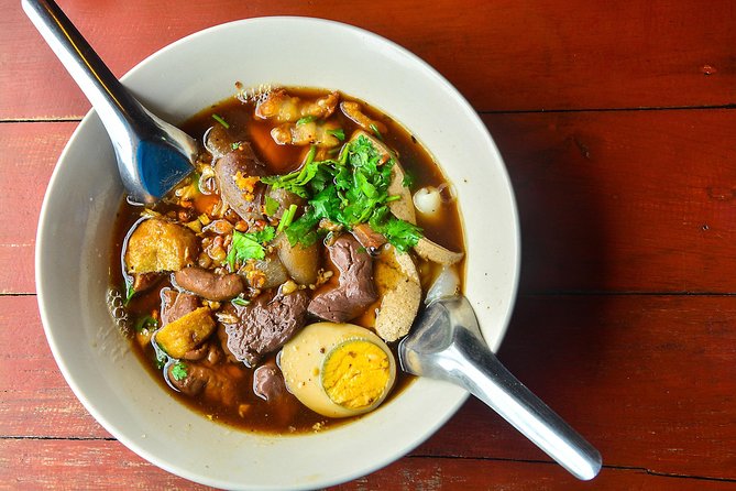 Timeless Thonburi Canal and Food Tour - Private tour benefits: pacing, safety, and the guide who keeps it moving