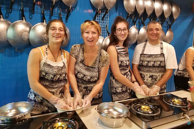 Tingly Thai Cooking Class with Morning Market Tour - Who should book this morning class, and who might not