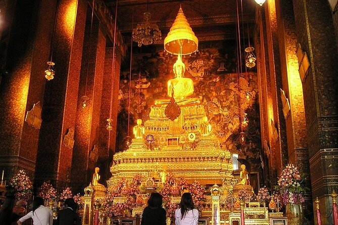 Top 3 Bangkok Temples: Multilingual Private Tour [EN,ES,DE,IT,FR] - Chinatown and royal landmarks, the route’s quiet value