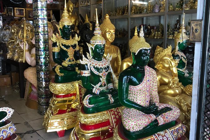 Top Highlight Bangkok Sights. Walking tour with Fun Local Guide! - Wat Traimit (Temple of the Golden Buddha): the first wow moment