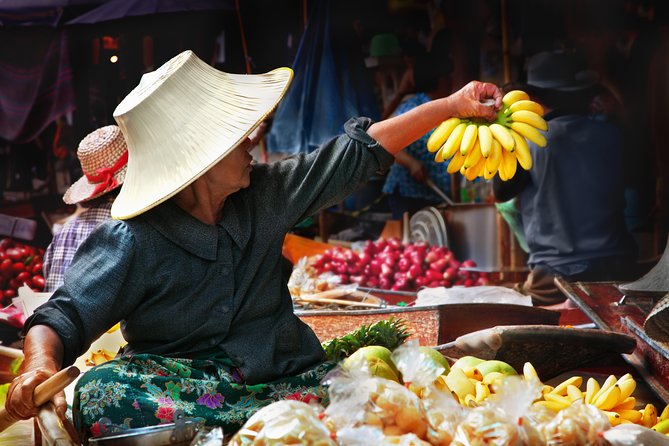 Train & Floating Market Food Adventure + Scenic train ride - Comfort, logistics, and the not-so-glamorous parts