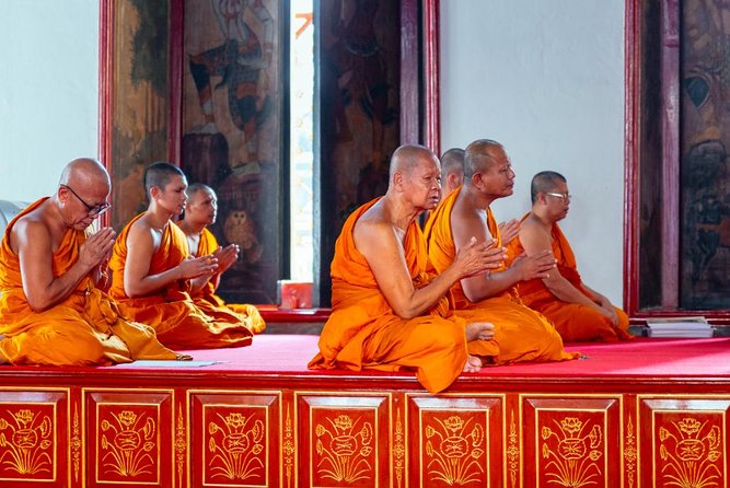 Treasures of Bangkok: Buddhism & Monks Private Tour - Stop 3: Golden Mount (Wat Saket) and the Gilded Stupa on Top