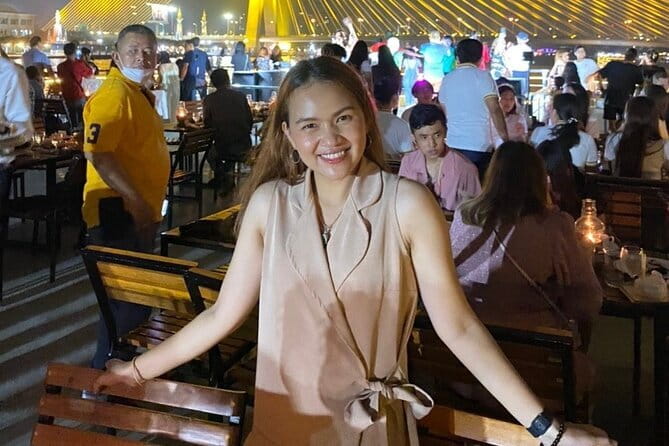 Vela Dinner Buffet Cruise with Bangkok Night Views and Shows - The Night Views: What You’re Seeing From the River