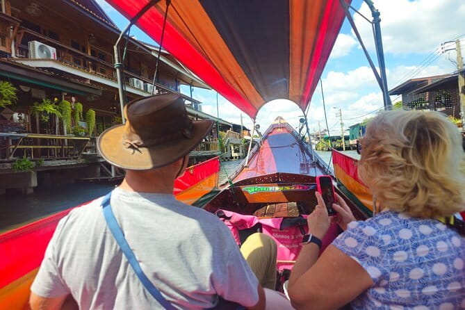 Vela Dinner Buffet Cruise with Bangkok Night Views and Shows - Practical Tips That Improve the Experience