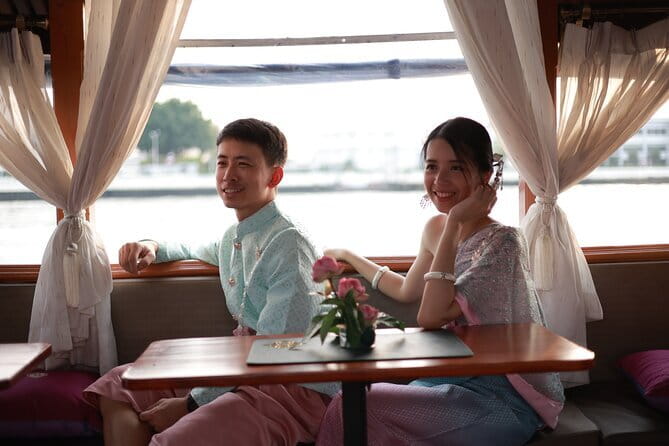 Wonderful Pearl Dinner Cruise in Bangkok - Thai and Seafood Buffet, and What You Should Expect to Eat